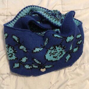 Vintage rose Betsey Johnson infinity scarf